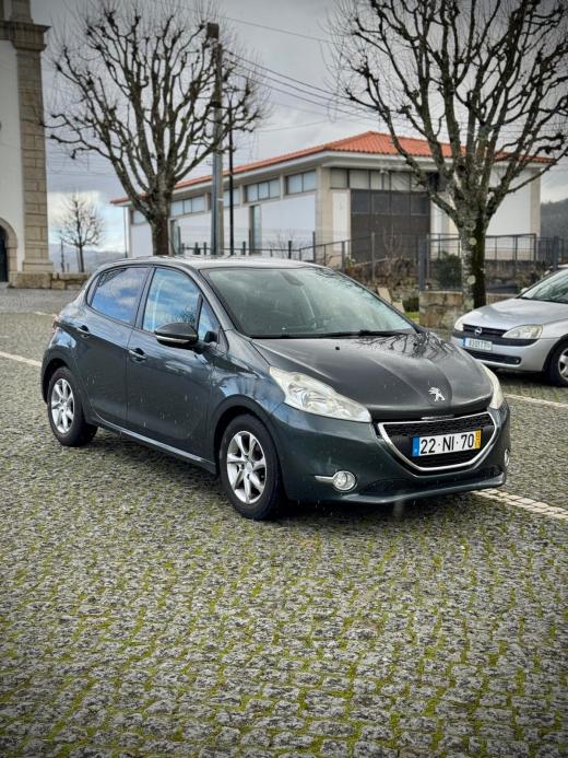 peugeot-208-2012-gasolina-1199cc