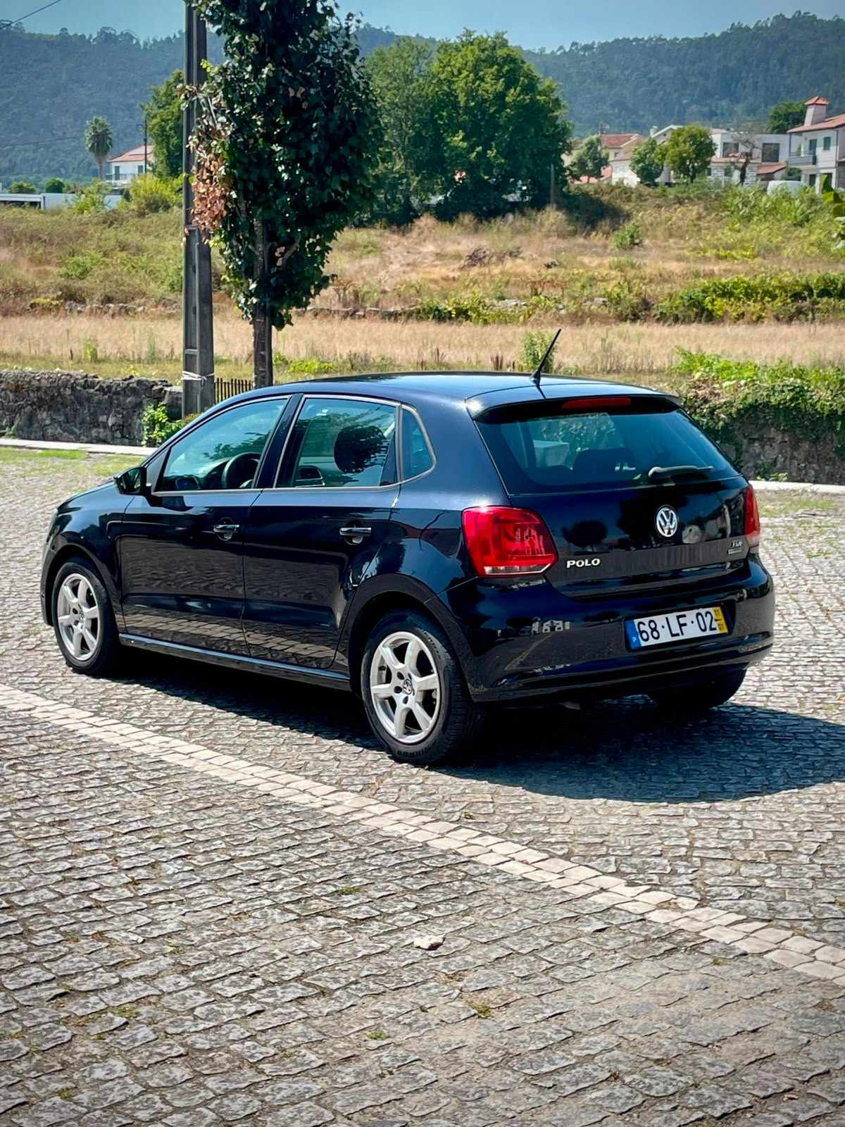 volkswagen-polo-2011-diesel-1598cc
