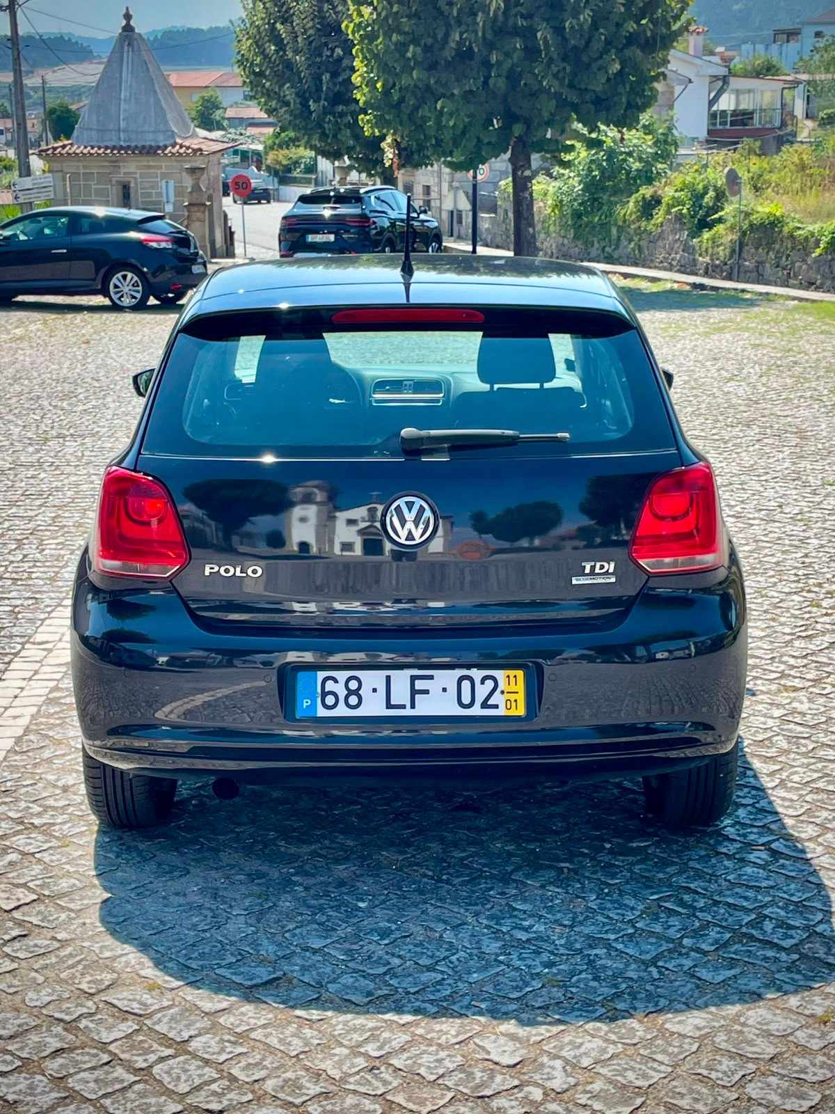 volkswagen-polo-2011-diesel-1598cc