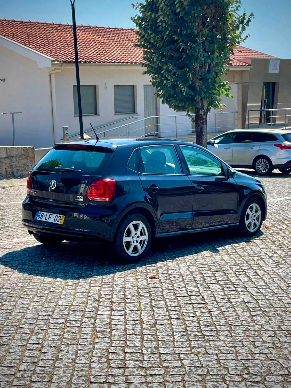 volkswagen-polo-2011-diesel-1598cc
