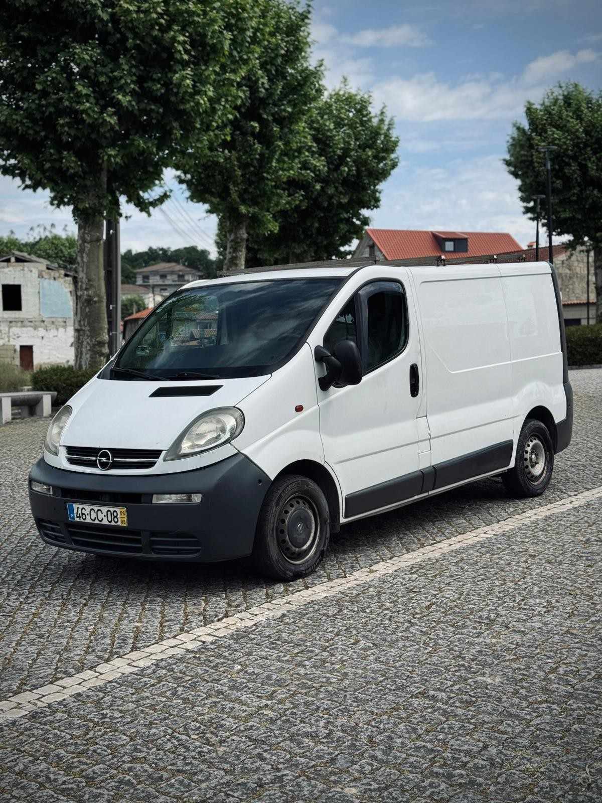 opel-vivaro-2006-diesel-1870cc