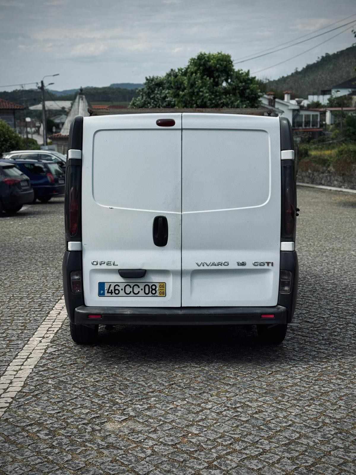 opel-vivaro-2006-diesel-1870cc