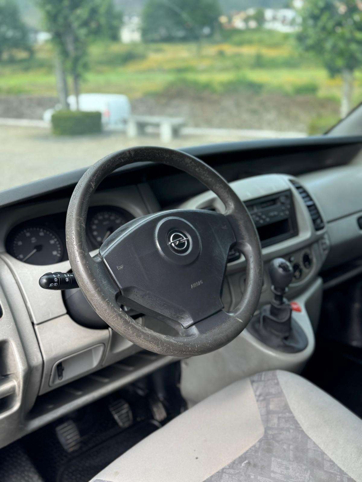 opel-vivaro-2006-diesel-1870cc