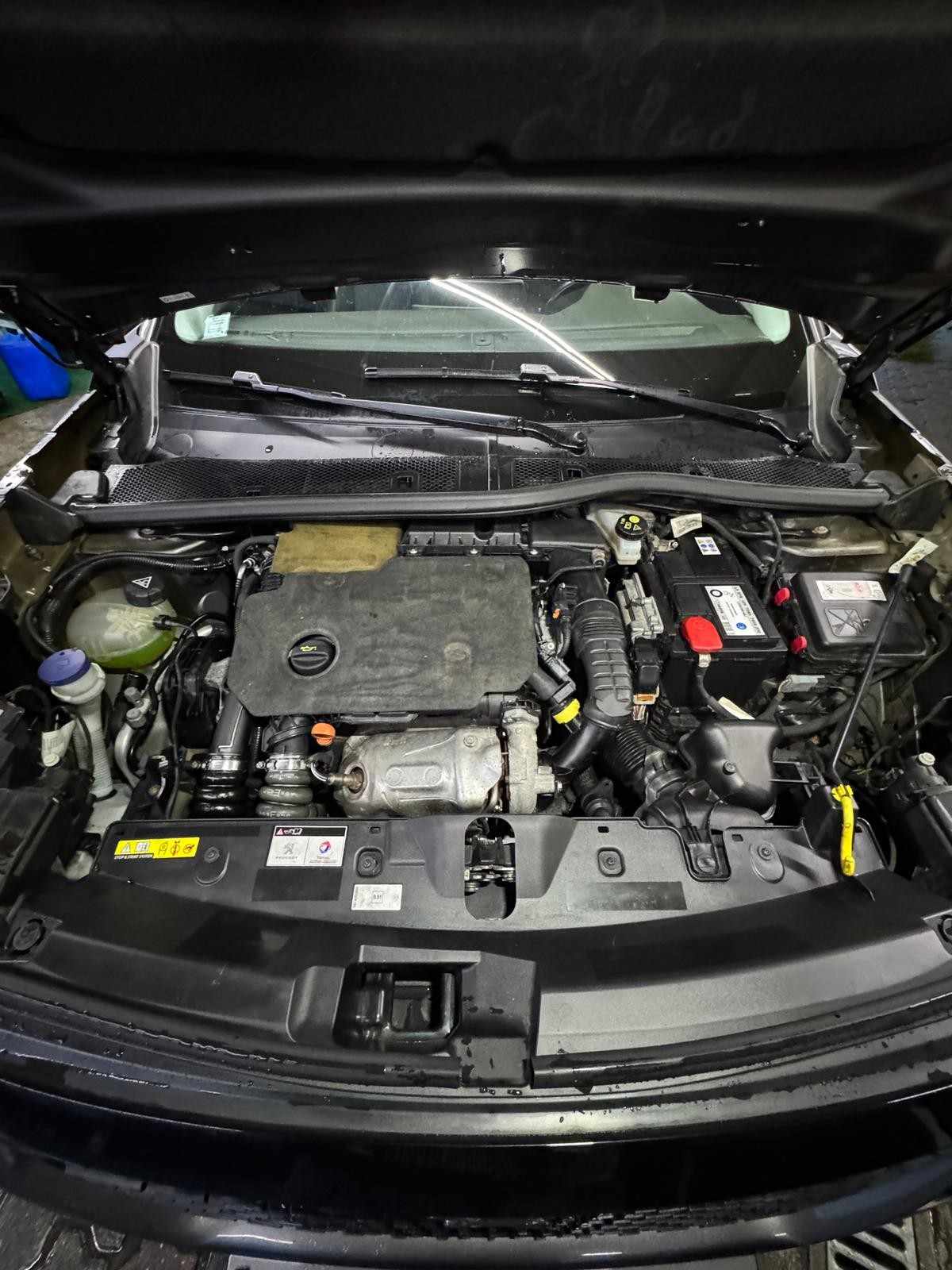 peugeot-2008-2021-diesel-1499cc