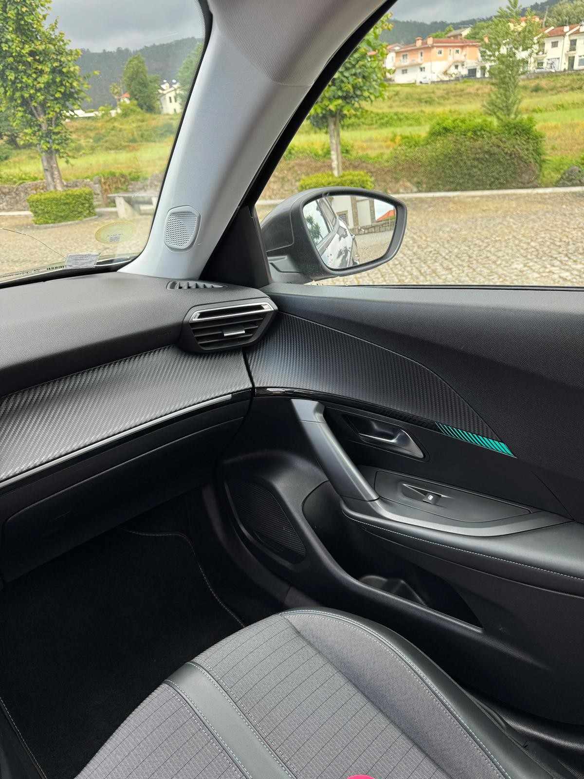 peugeot-2008-2021-diesel-1499cc