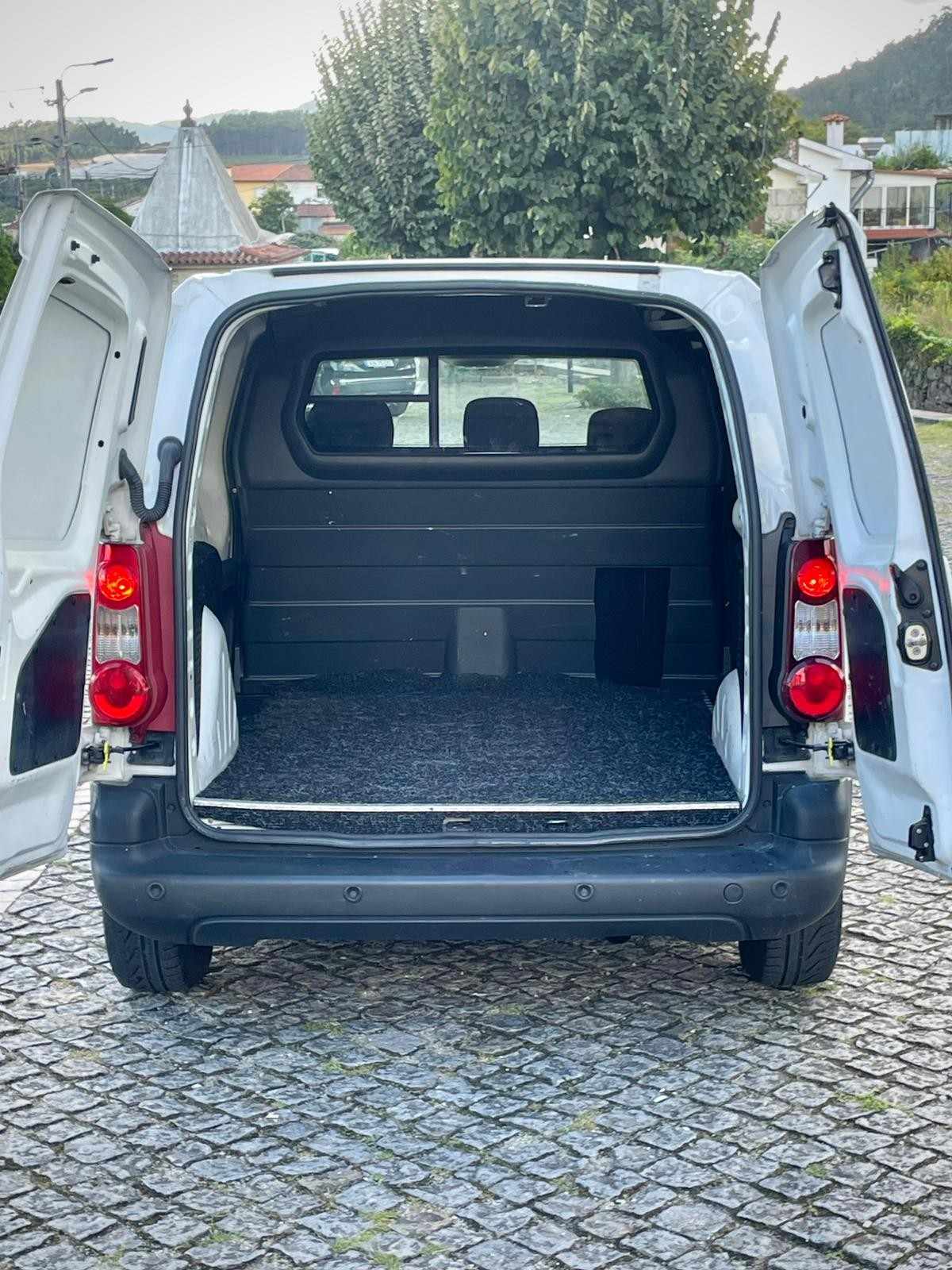 peugeot-partner-2016-diesel-1560cc