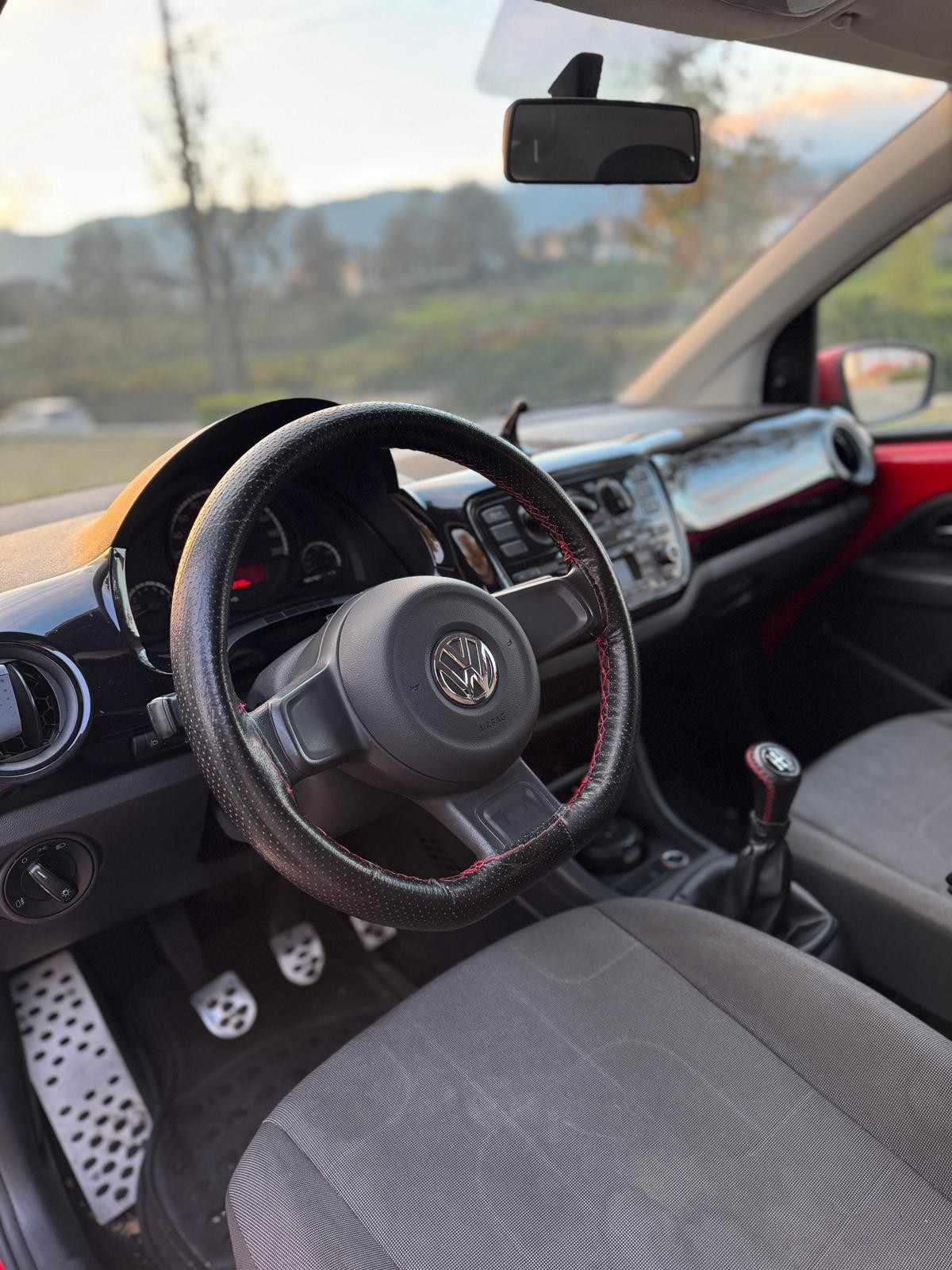 volkswagen-up-2014-gasolina-999cc