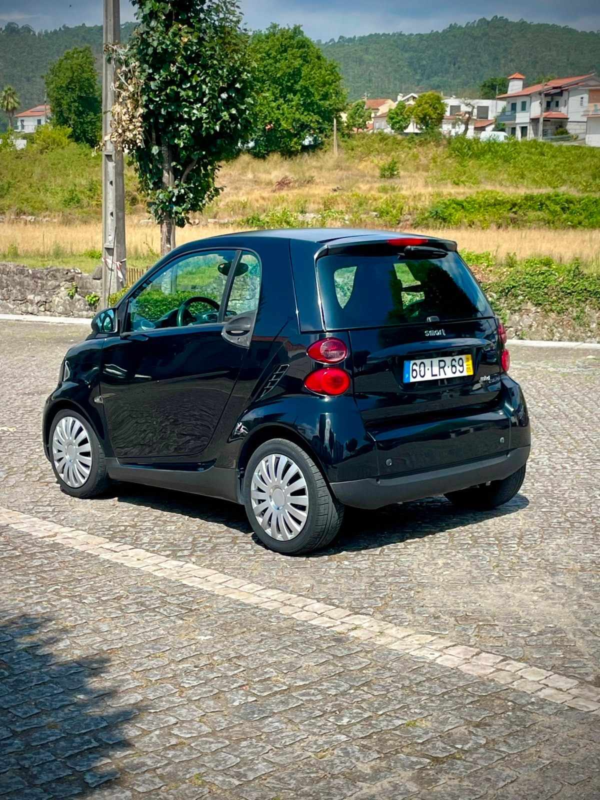 smart-fortwo-2011-gasolina-999cc