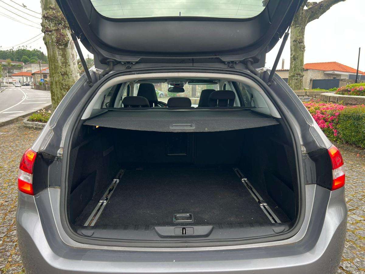 peugeot-308-2015-diesel-1560cc