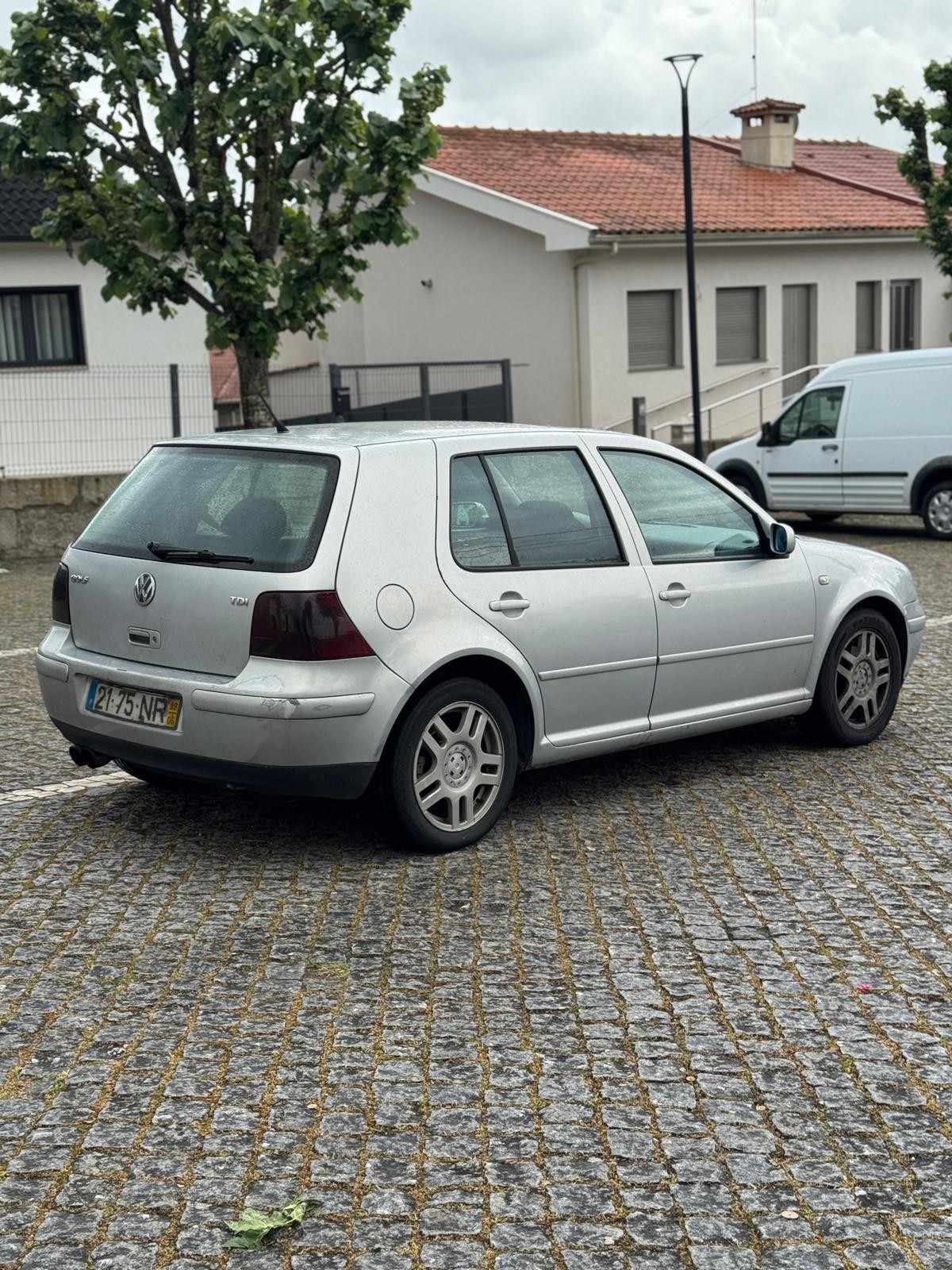 volkswagen-golf-1999-diesel-1896cc