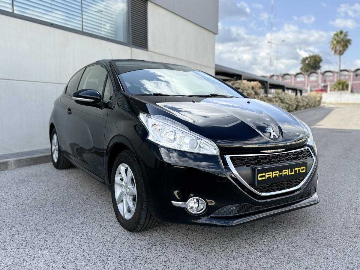 peugeot-208-2015-gasolina-1199cc