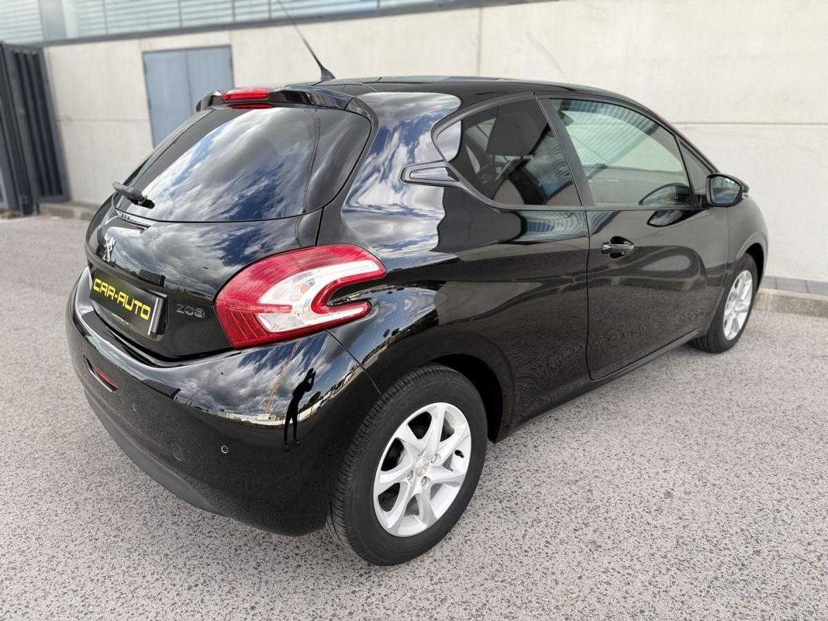 peugeot-208-2015-gasolina-1199cc