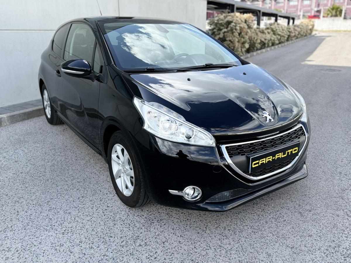 peugeot-208-2015-gasolina-1199cc
