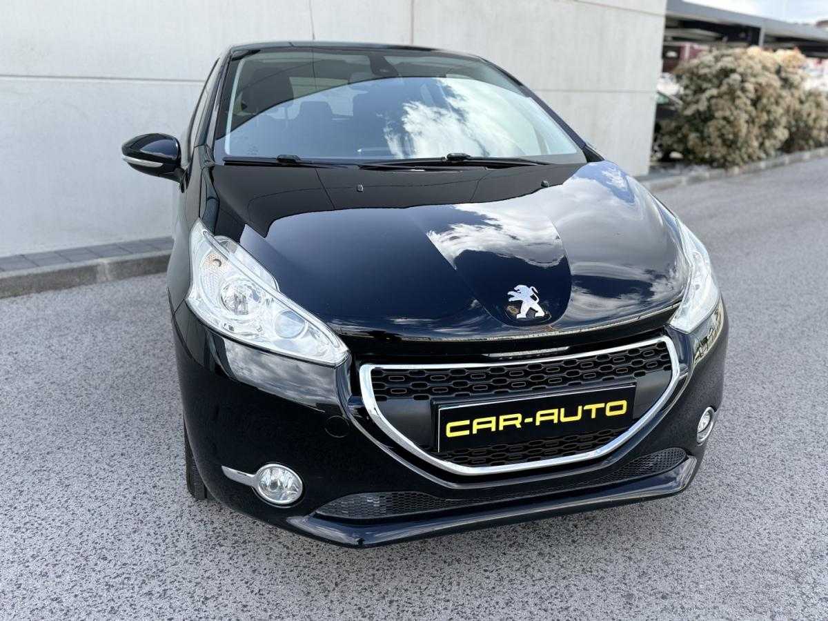 peugeot-208-2015-gasolina-1199cc