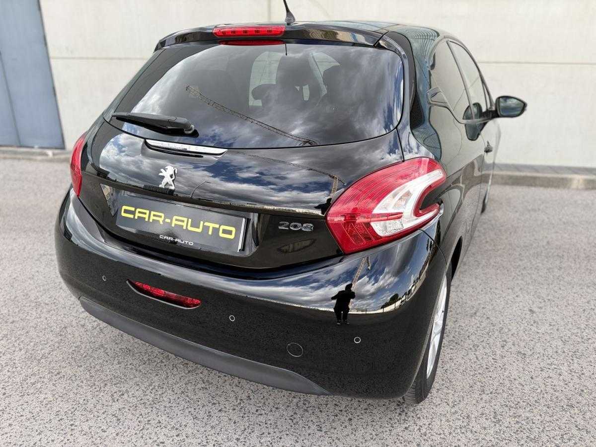 peugeot-208-2015-gasolina-1199cc