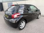 peugeot-208-2015-gasolina-1199cc