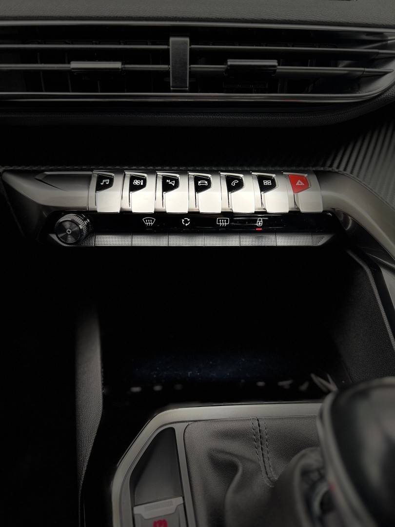 peugeot-3008-2021-diesel-1499cc