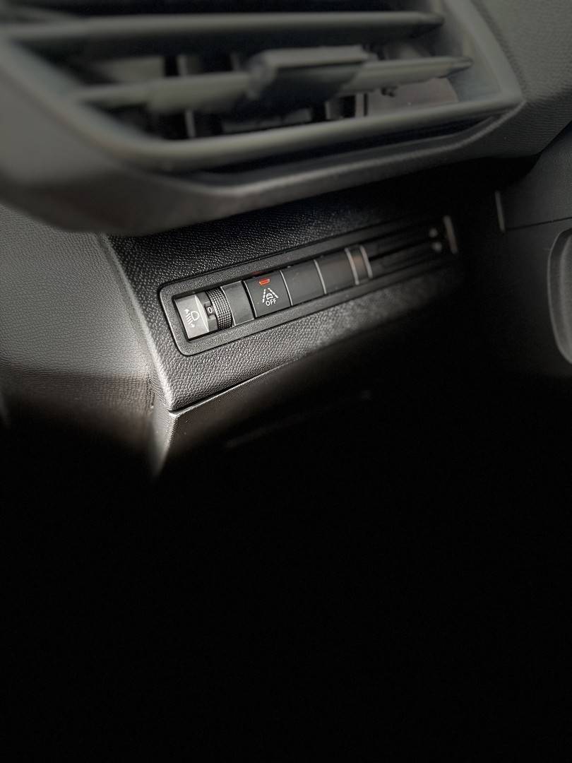 peugeot-3008-2021-diesel-1499cc