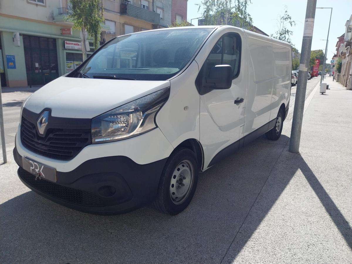 renault-trafic-2019-diesel-1598cc