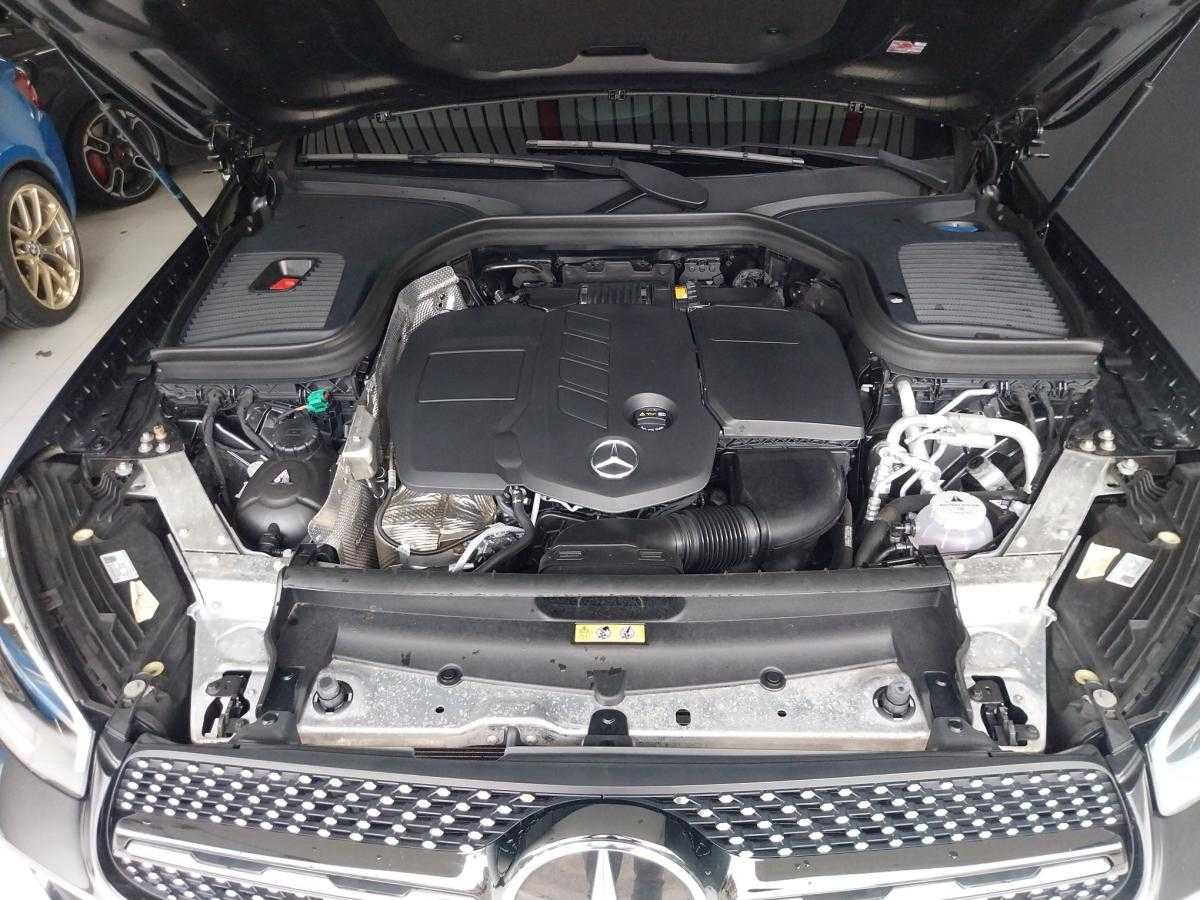 mercedes-benz-glc-2022-hibrido-a-diesel-1950cc