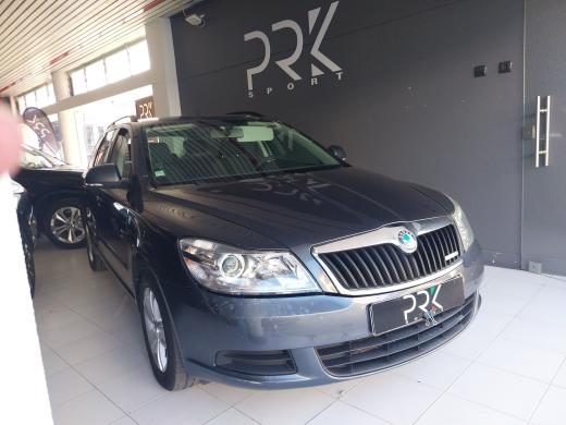 skoda-octavia-break-2011-diesel-1598cc