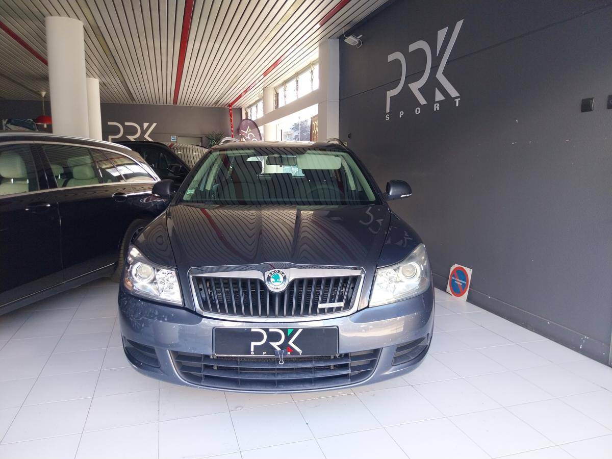 skoda-octavia-break-2011-diesel-1598cc