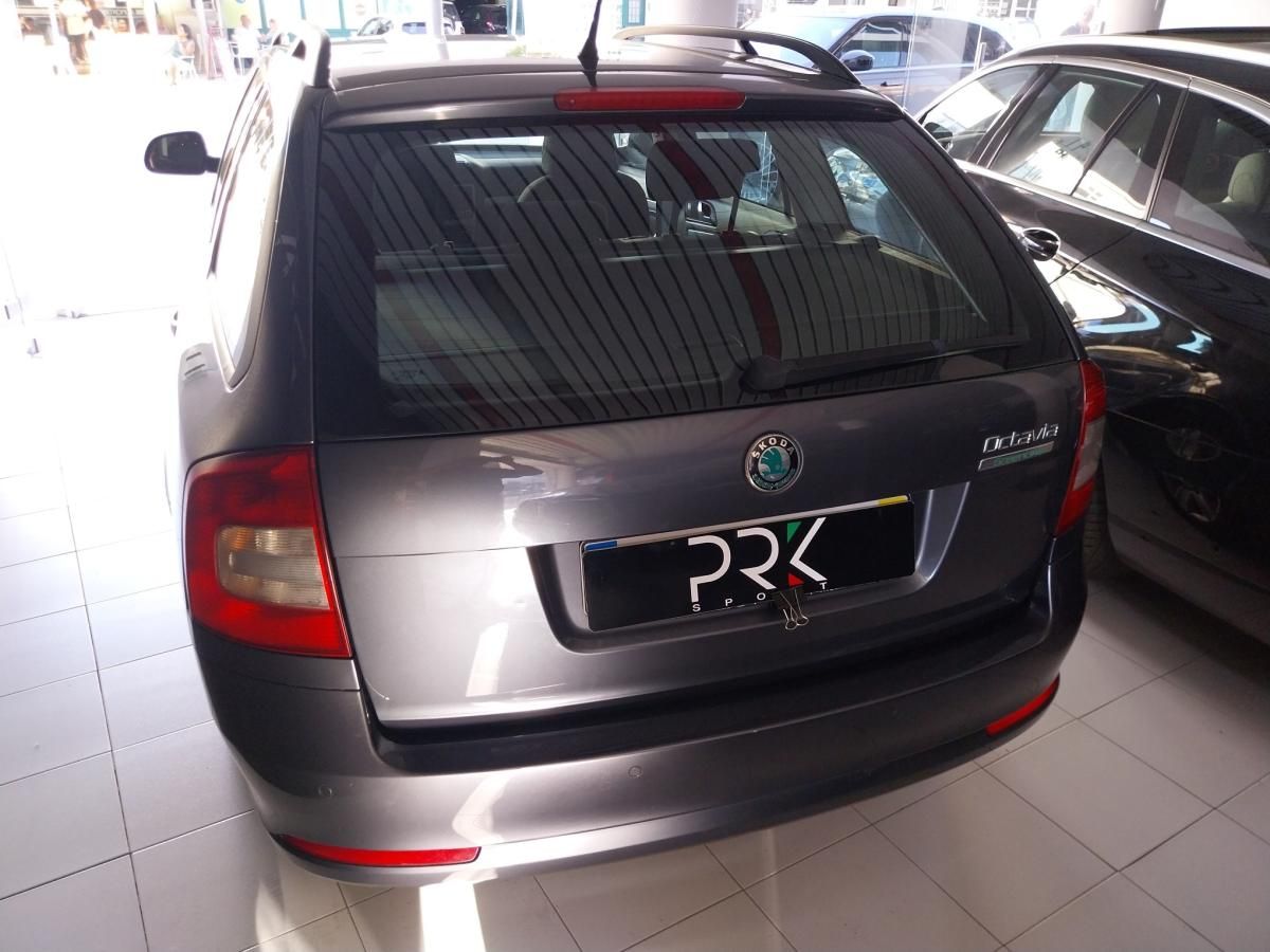 skoda-octavia-break-2011-diesel-1598cc