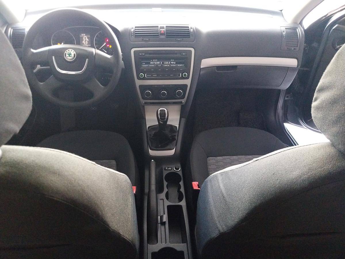 skoda-octavia-break-2011-diesel-1598cc