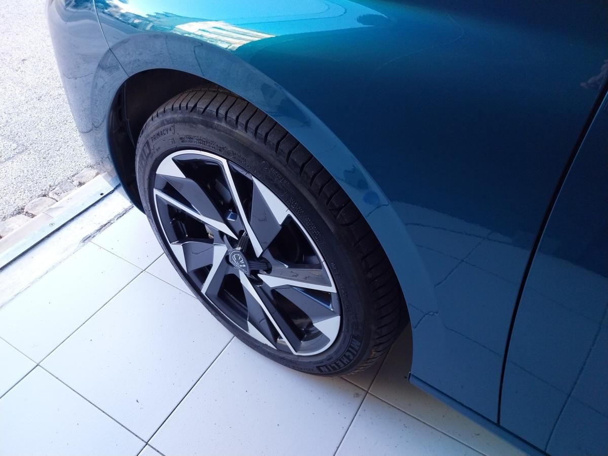 peugeot-308-2024-gasolina-1199cc