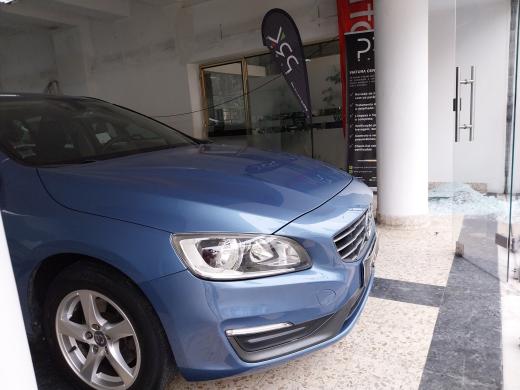volvo-v60-2014-diesel-1560cc