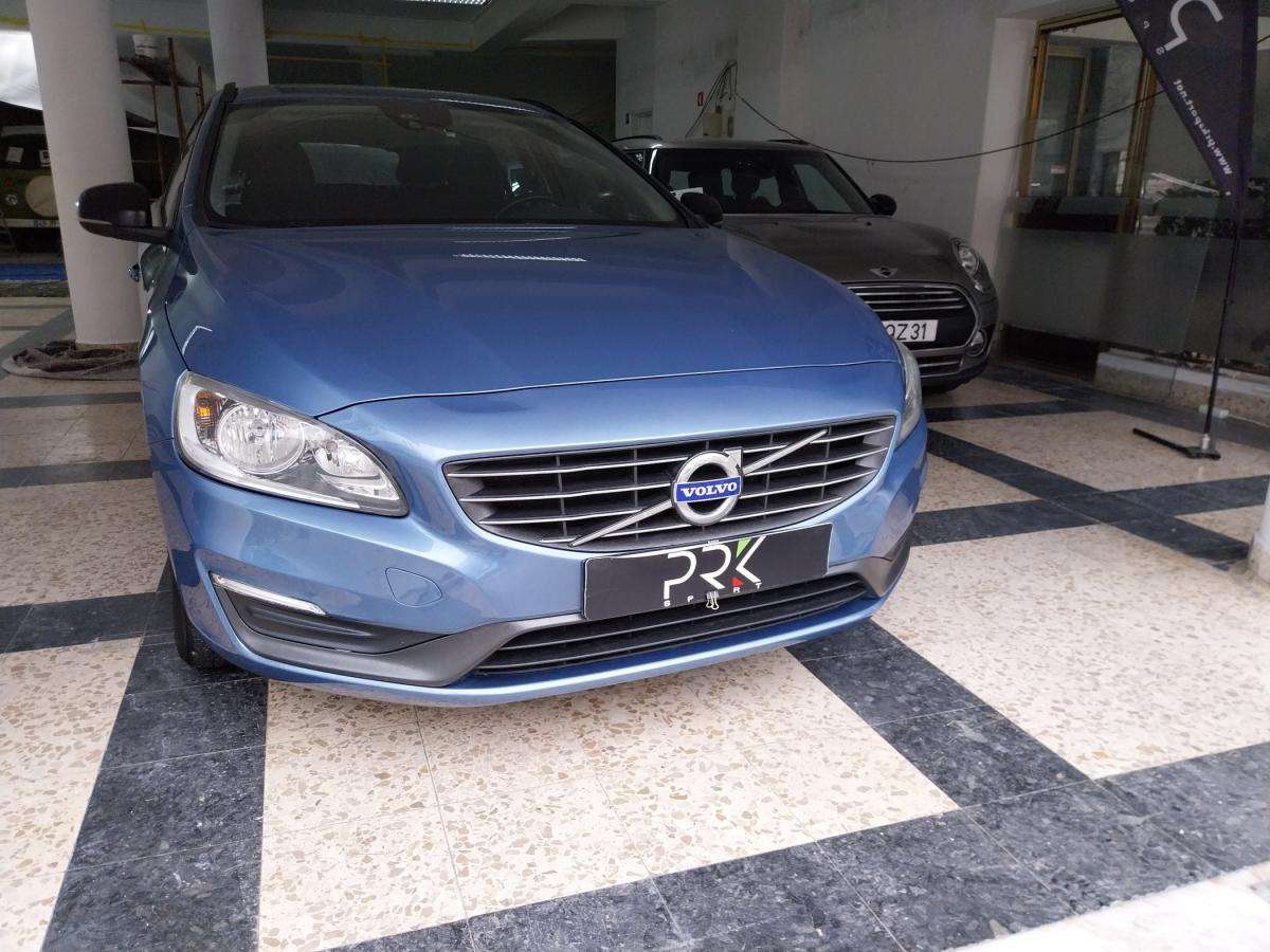 volvo-v60-2014-diesel-1560cc