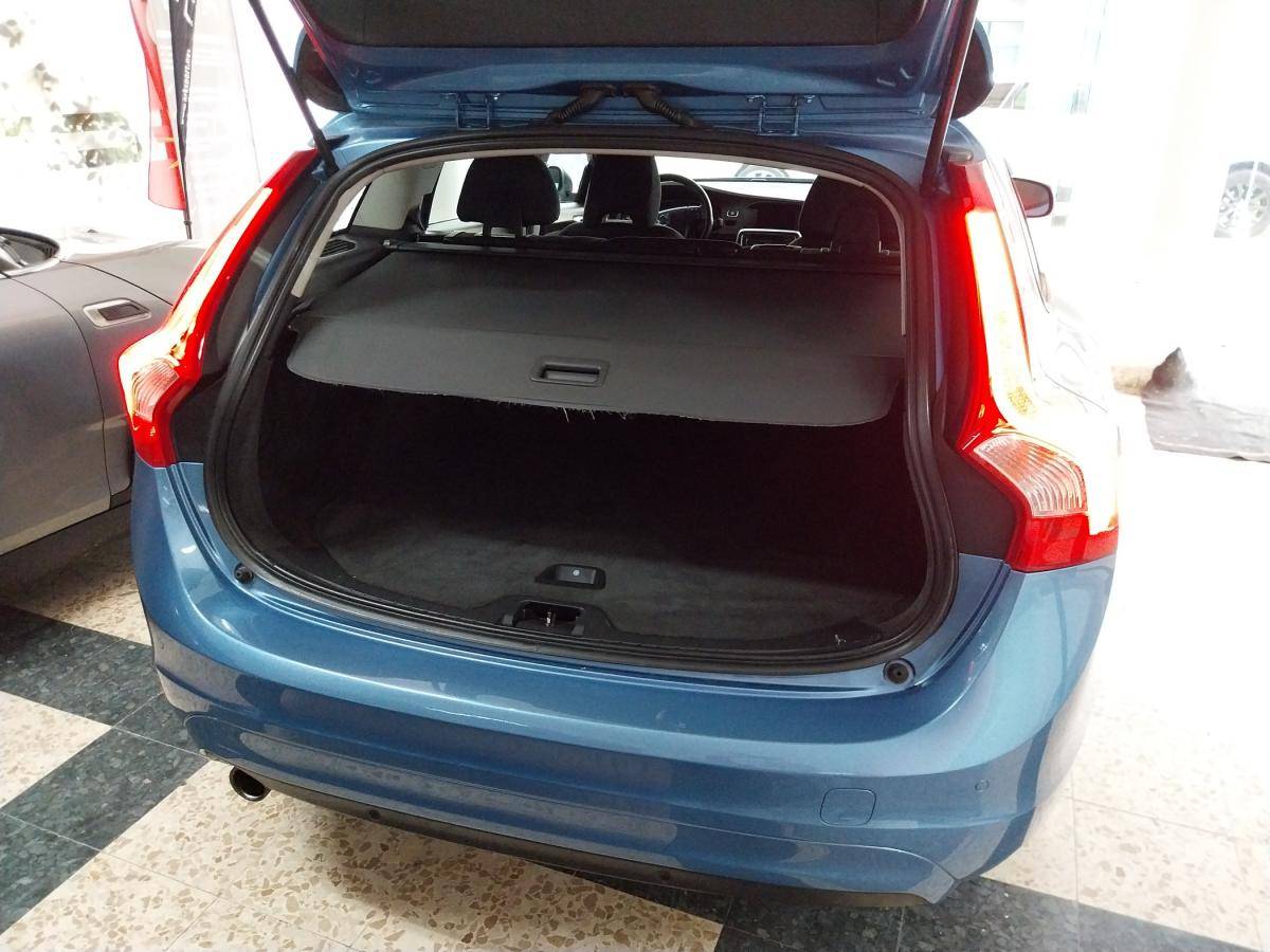 volvo-v60-2014-diesel-1560cc