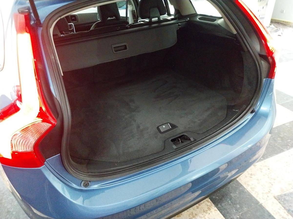 volvo-v60-2014-diesel-1560cc