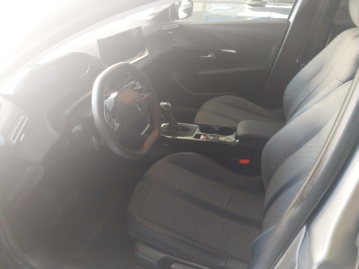 peugeot-208-2025-gasolina-1199cc