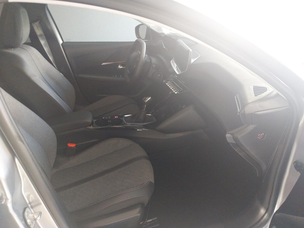 peugeot-208-2025-gasolina-1199cc