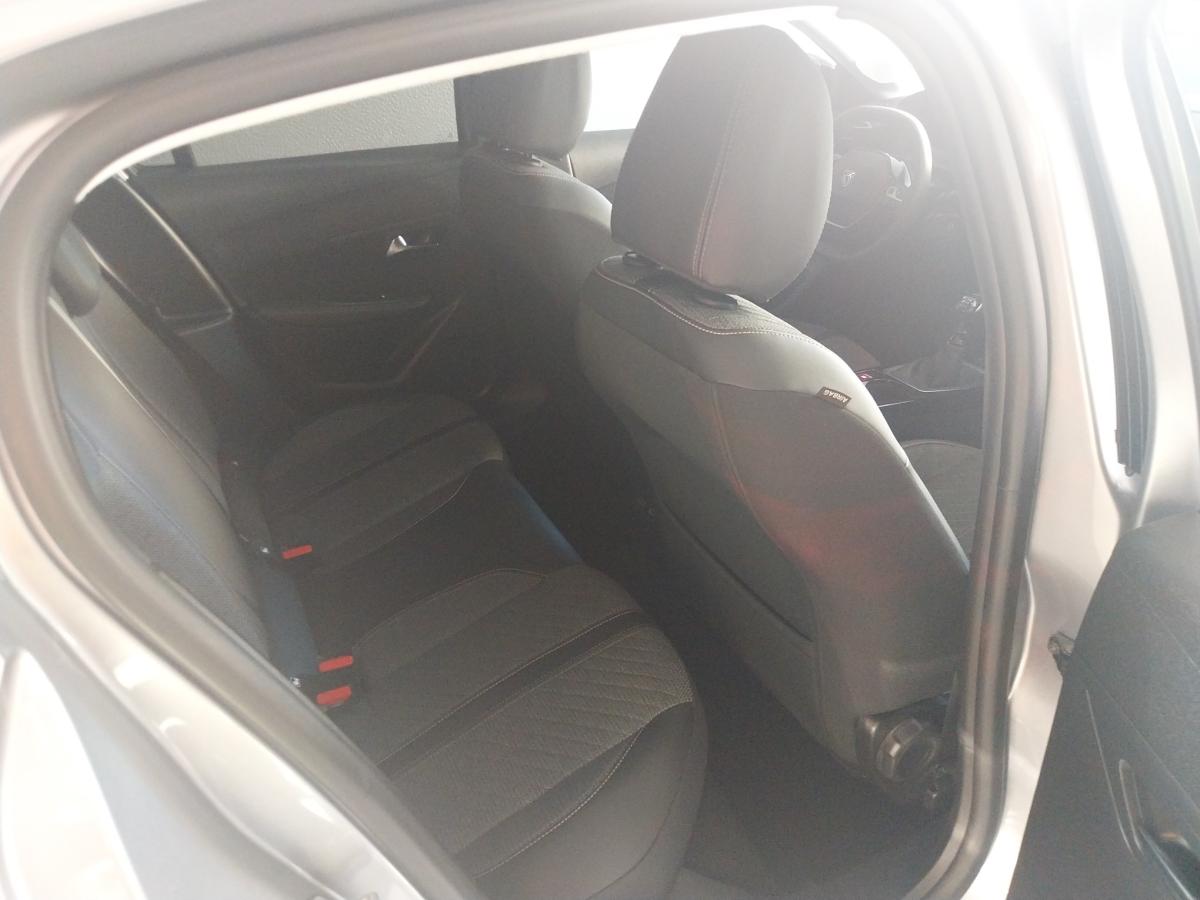 peugeot-208-2025-gasolina-1199cc