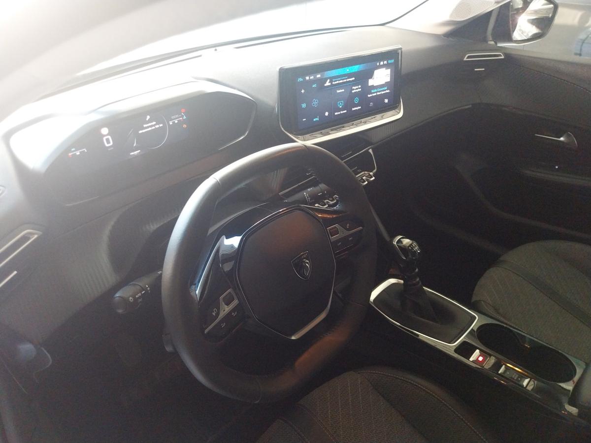 peugeot-208-2025-gasolina-1199cc