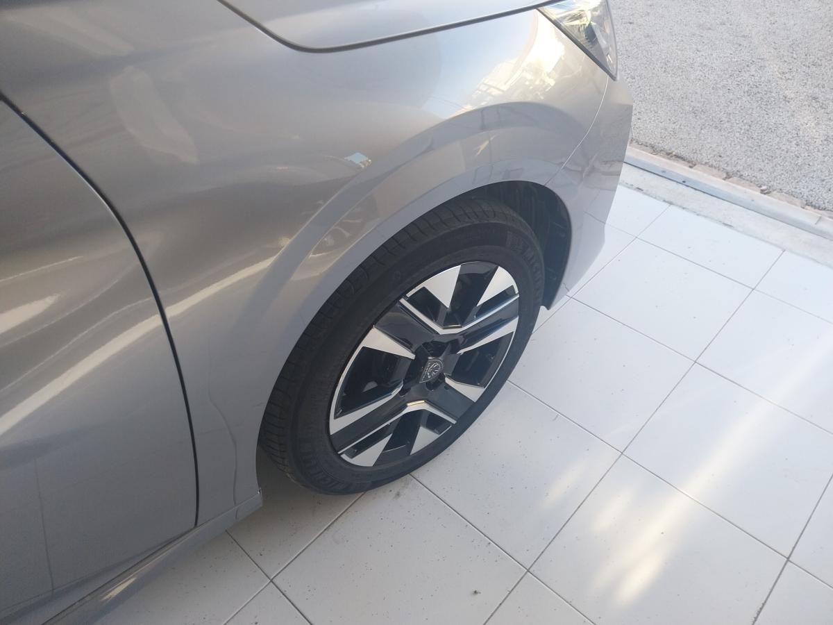 peugeot-208-2025-gasolina-1199cc