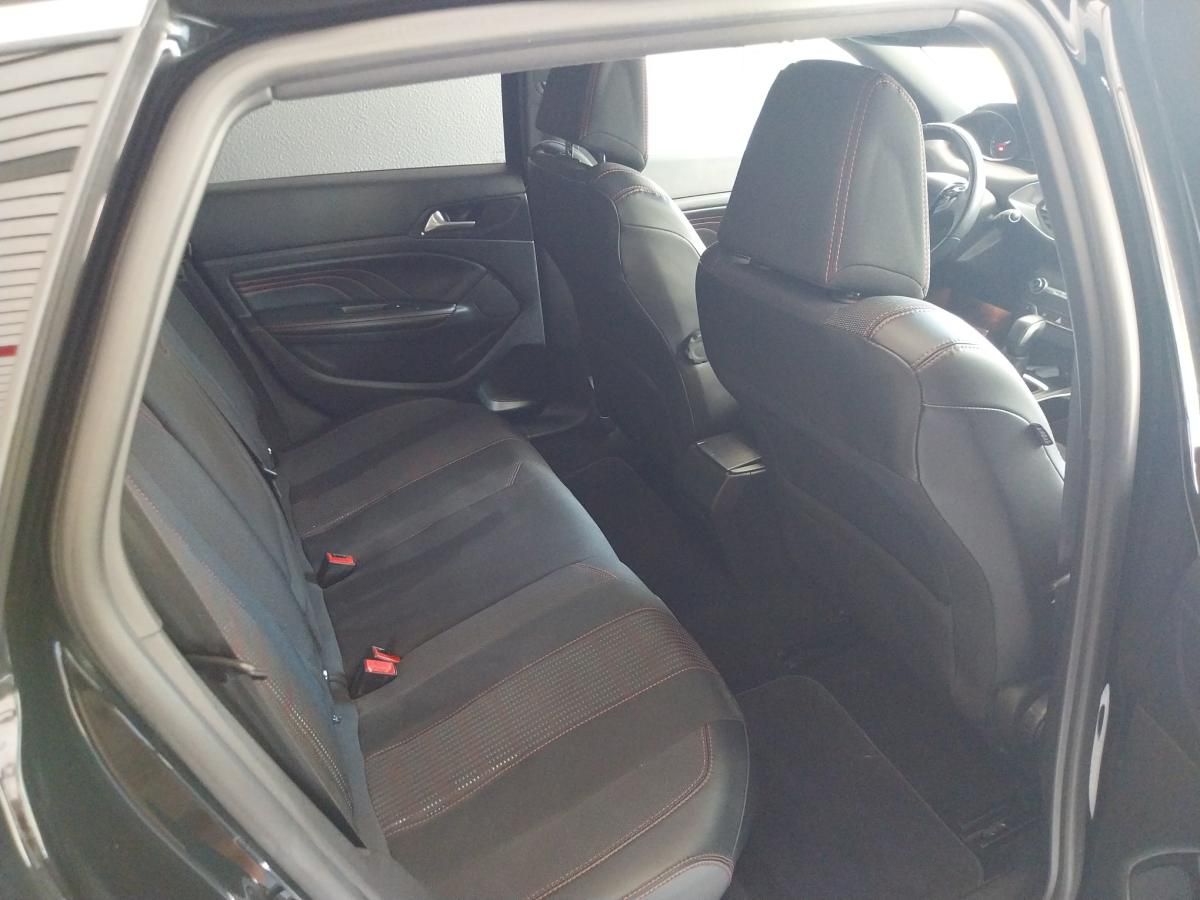 peugeot-308-sw-2017-diesel-1560cc