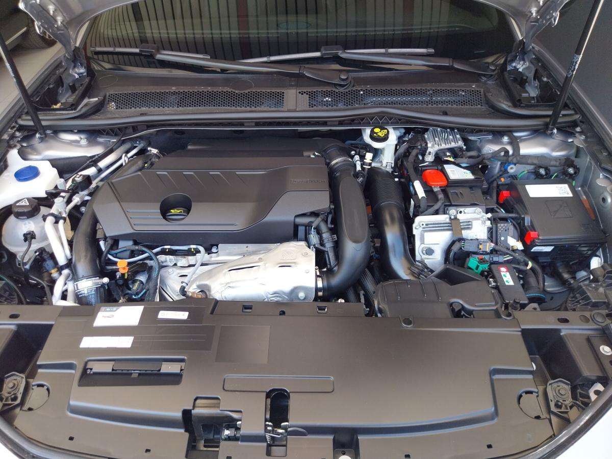 peugeot-508-sw-2024-hibrido-a-gasolina-1598cc