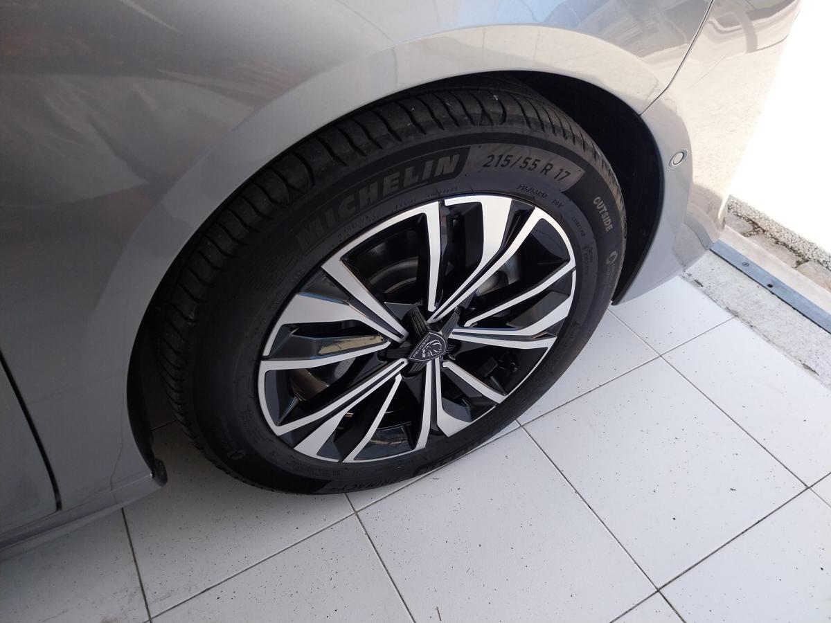 peugeot-508-sw-2024-hibrido-a-gasolina-1598cc