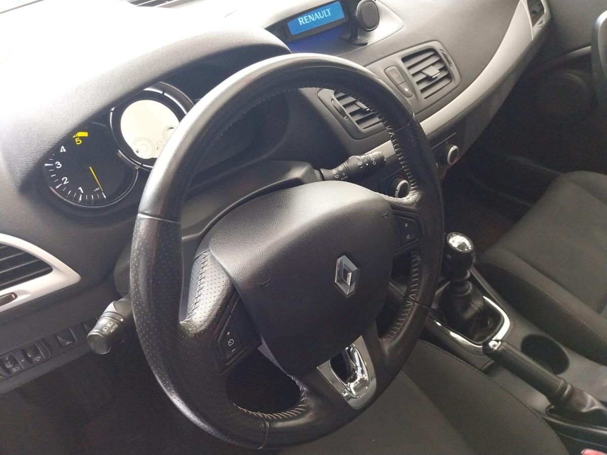 renault-megane-sport-tourer-2013-diesel-1461cc