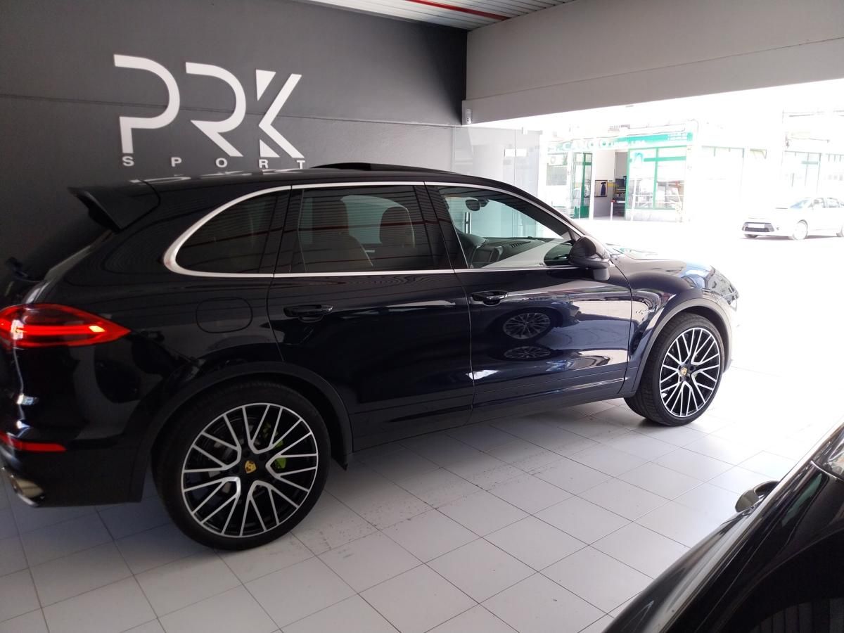 porsche-cayenne-2015-hibrido-a-gasolina-2995cc