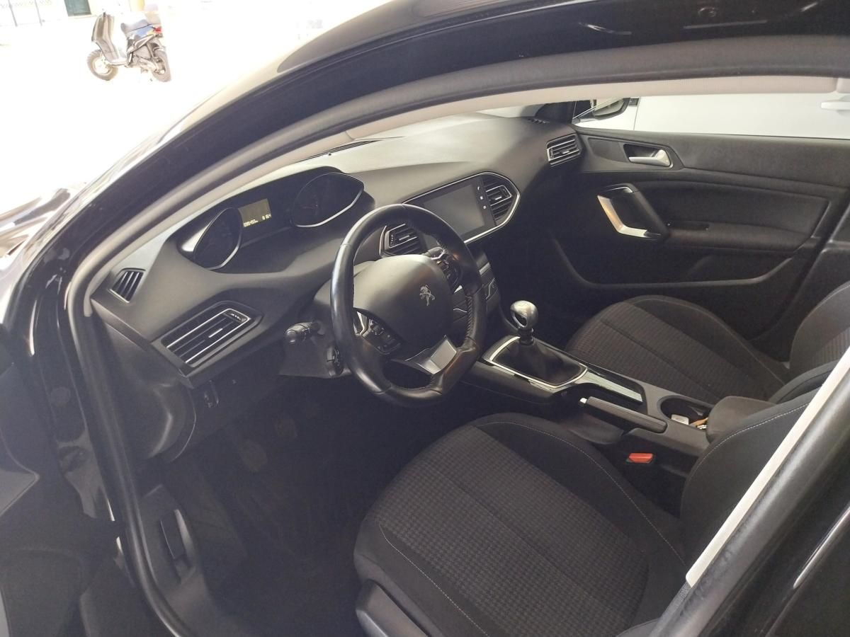 peugeot-308-2018-diesel-1560cc
