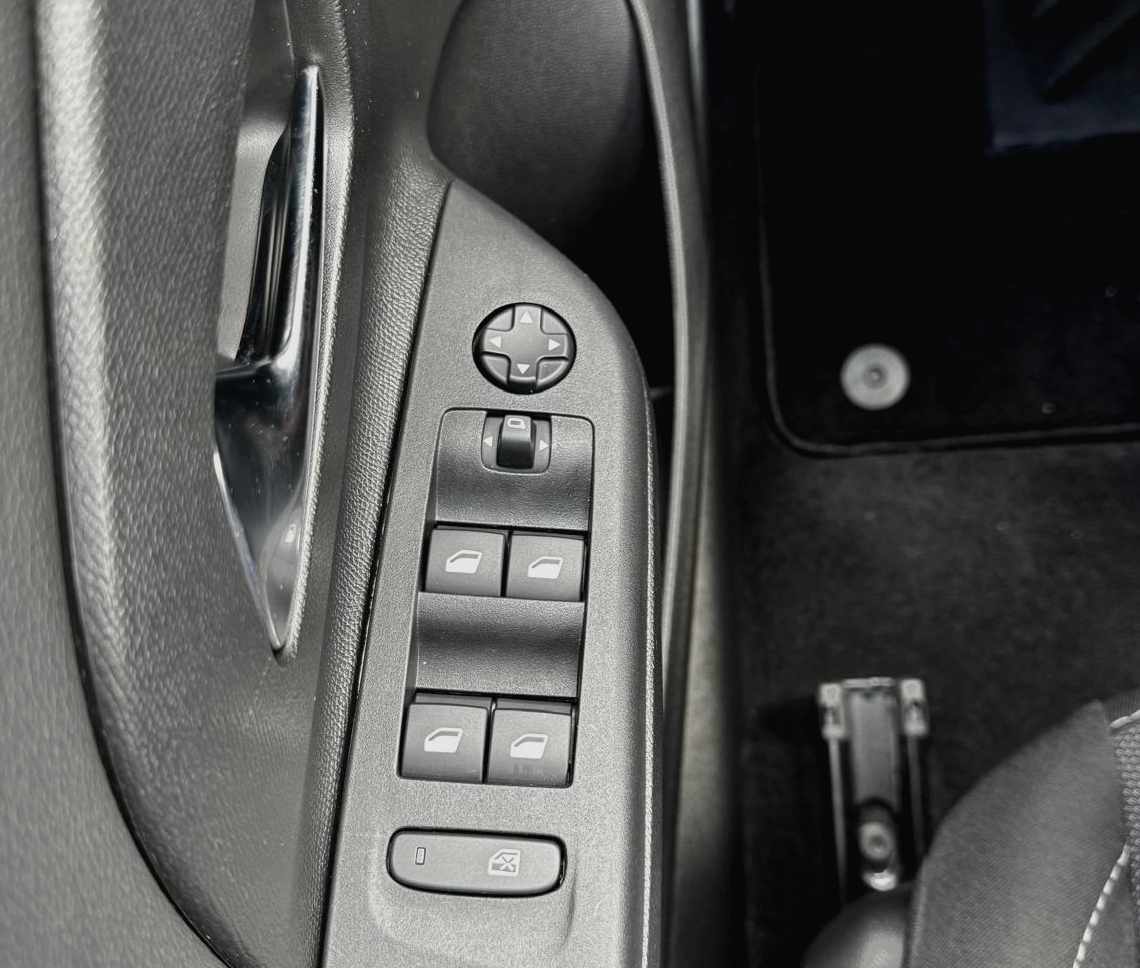 opel-corsa-e-50-kwh-2025-eletrico-1cc