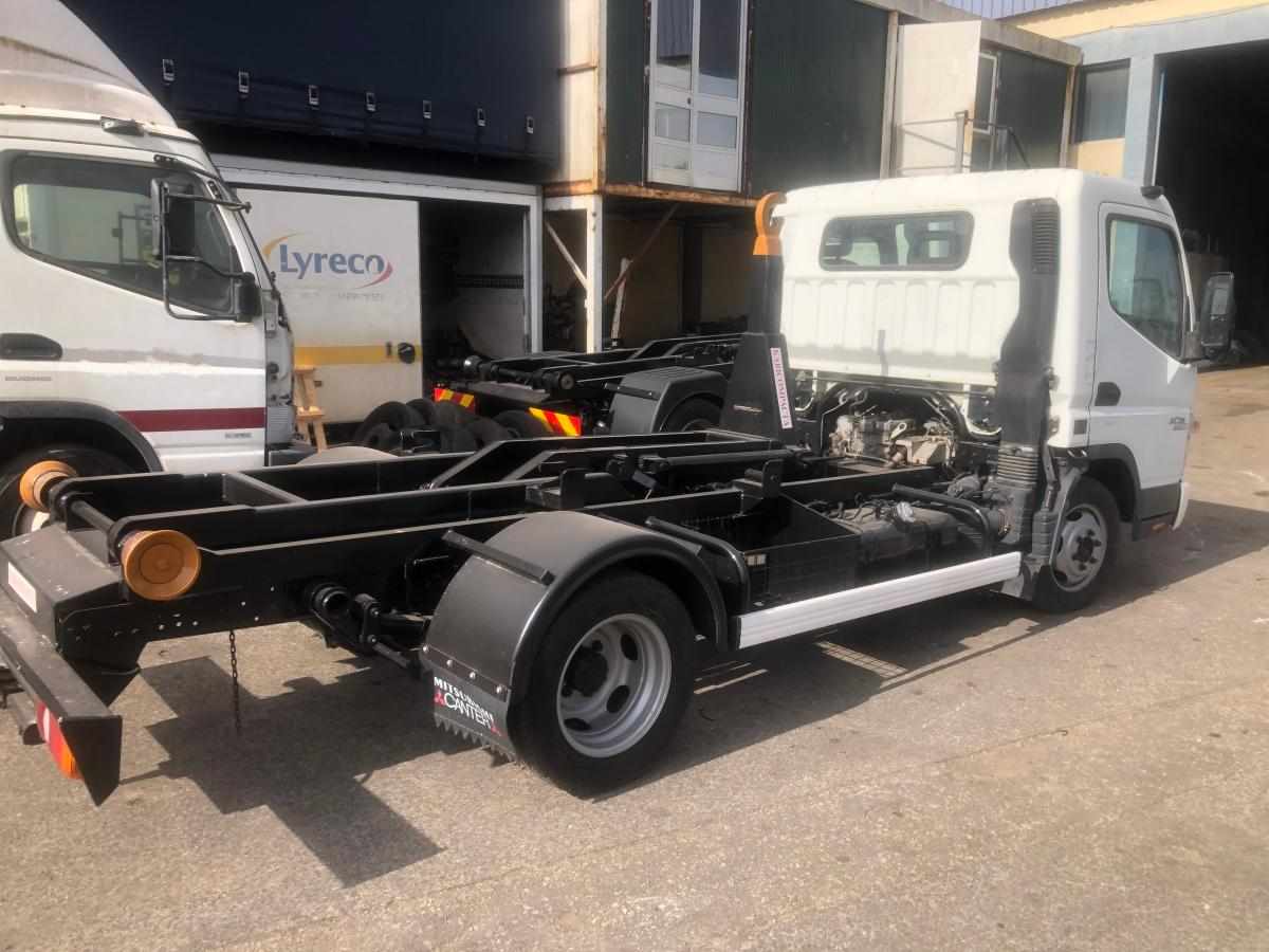 mitsubishi-canter-3-0-2006-diesel-2977cc