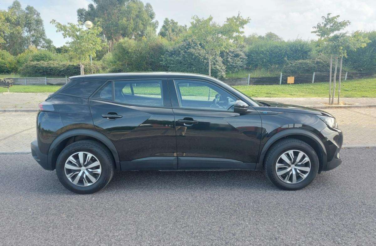 peugeot-e-2008-2023-eletrico-0cc