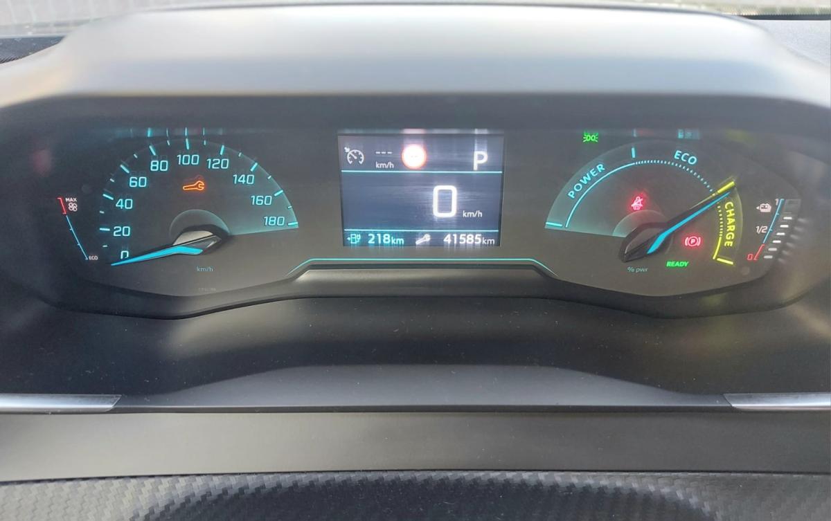 peugeot-e-2008-2023-eletrico-0cc