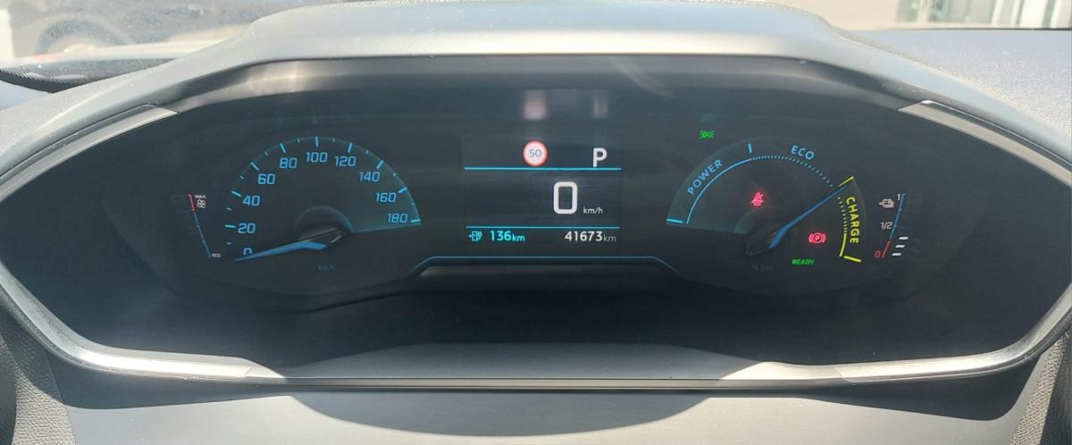 peugeot-e-2008-2023-eletrico-0cc