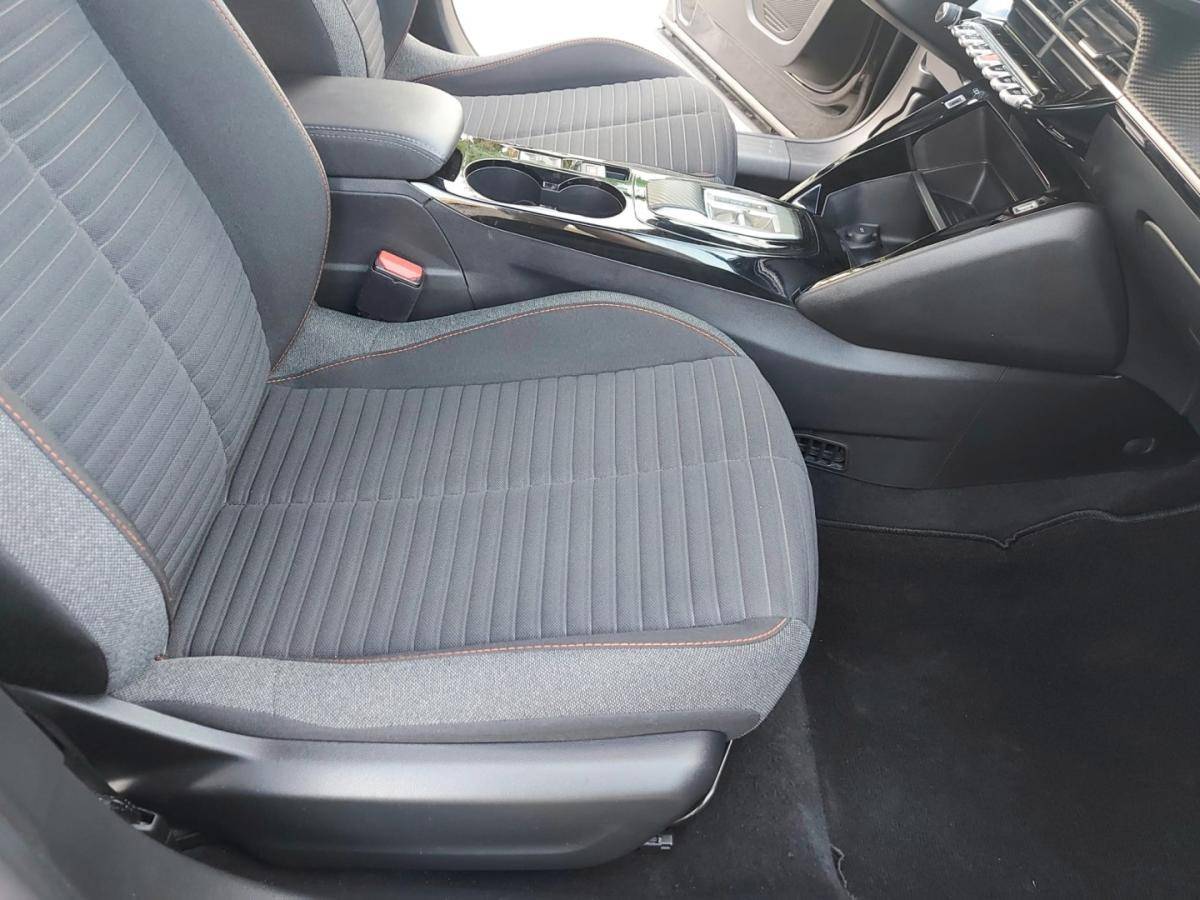 peugeot-e-2008-2023-eletrico-0cc